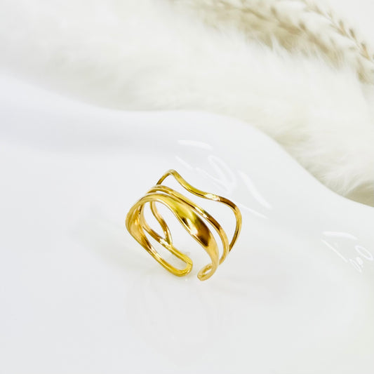 Wavy adjustable Ring